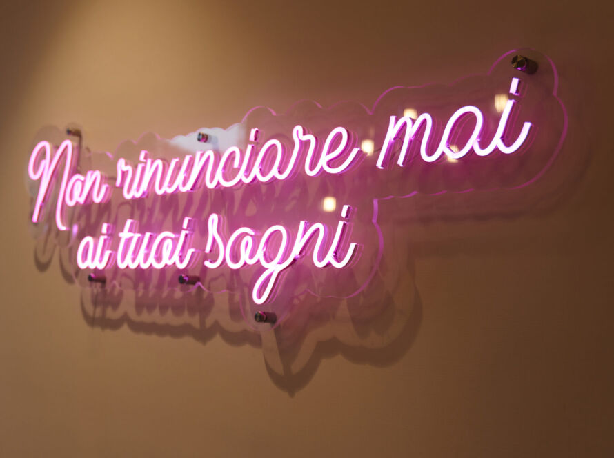 scritte led personalizzate